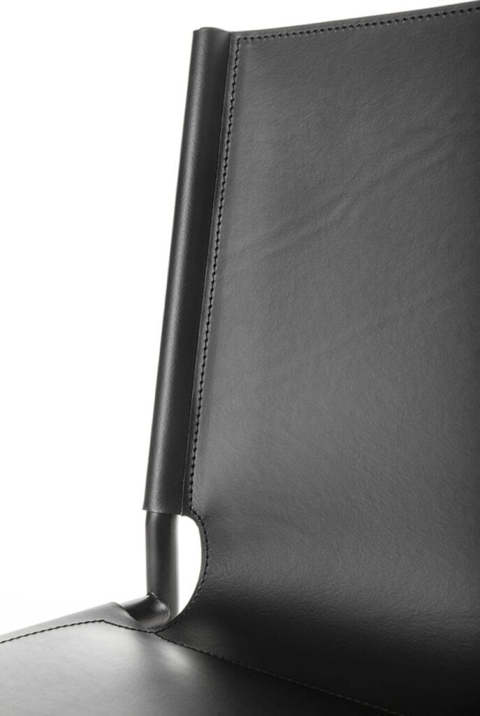 Lomacasa_Pellizzoni_Elena-Chair_Description