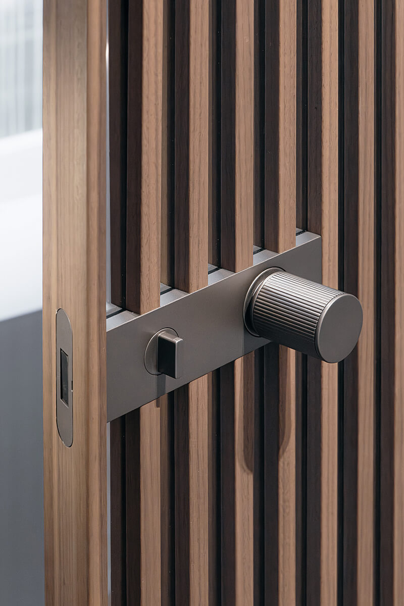 Architectural Doors Porta Doghe Verticali F11