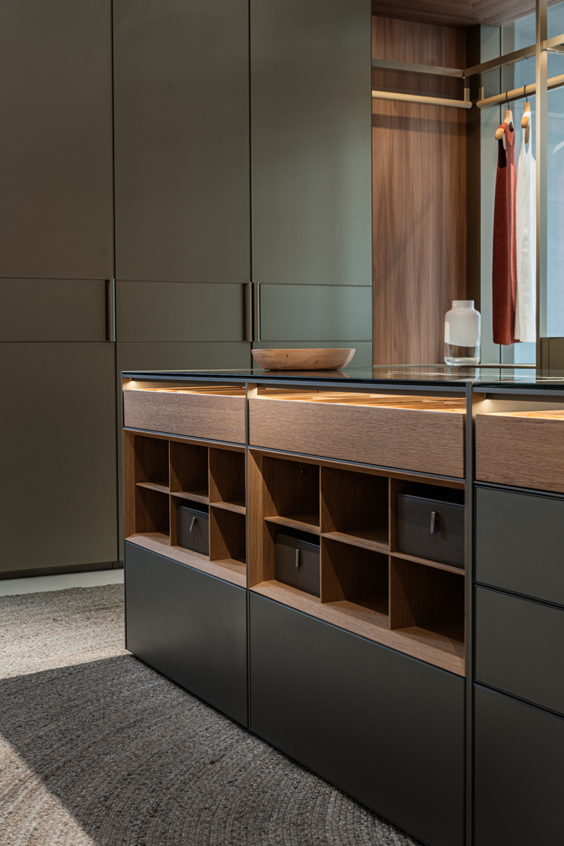 italian glass cabinet Maestosa C30